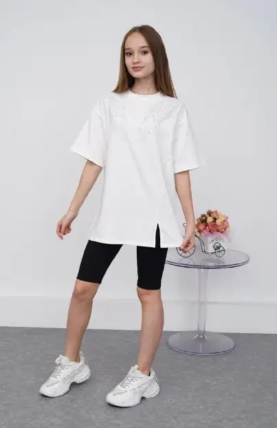 Костюм для девочки футболка оверсайз с шортами (р-р 36-42)