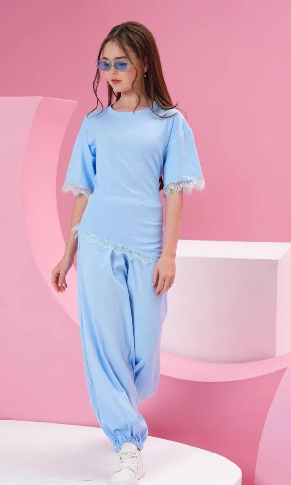 Костюм брючный для девочки (р-р 36-44)