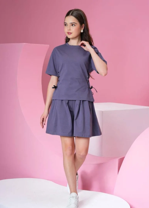 Костюм для девочки, футболка с завязками и шорты (р-р 36-44)