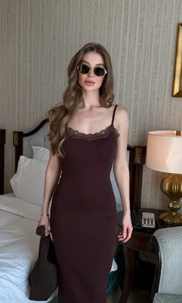 Платье женское на бретельках, с гипюром (р-р 42-44)