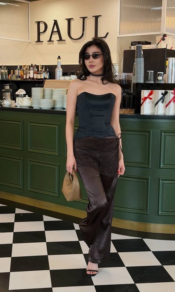 Брюки атласные женские с баской (р-р 42-44)