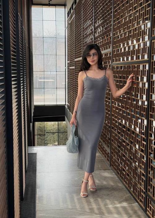 Платье женское на бретельках, с гипюром (р-р 42-44)