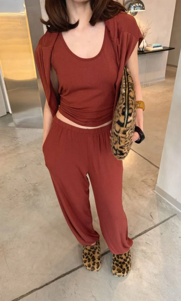 Костюм тройка женский (р-р 42-44)