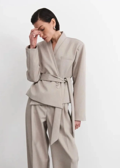 Костюм женский пиджак-кимоно и брюки-алладины (р-р 42-44)