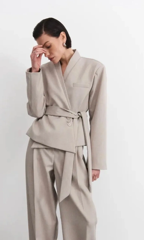 Костюм женский пиджак-кимоно и брюки-алладины (р-р 42-44)