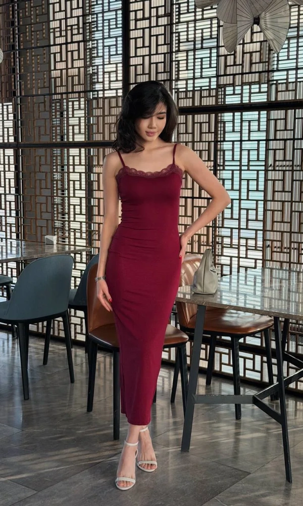 Платье женское на бретельках, с гипюром (р-р 42-44)