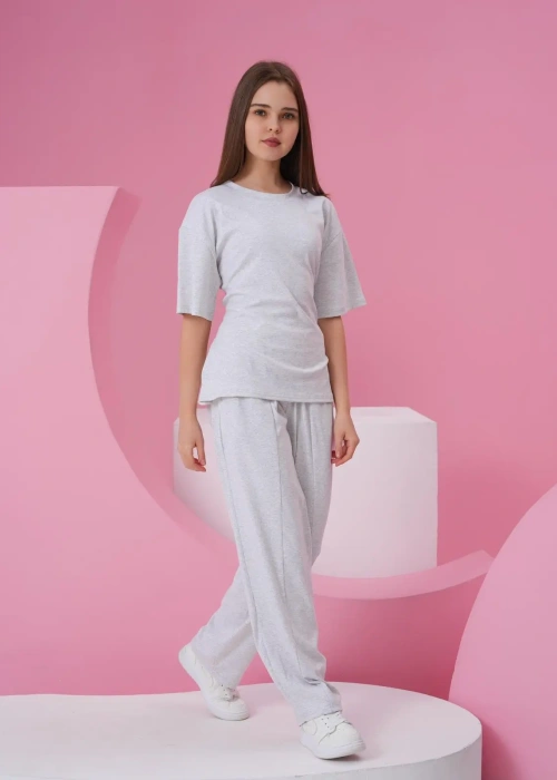 Костюм двойка футболка и брюки для девочки (р-р 36-44)