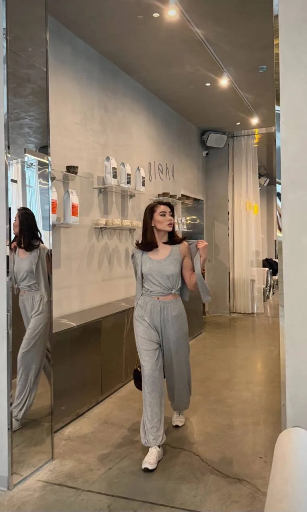 Костюм тройка женский (р-р 42-44)