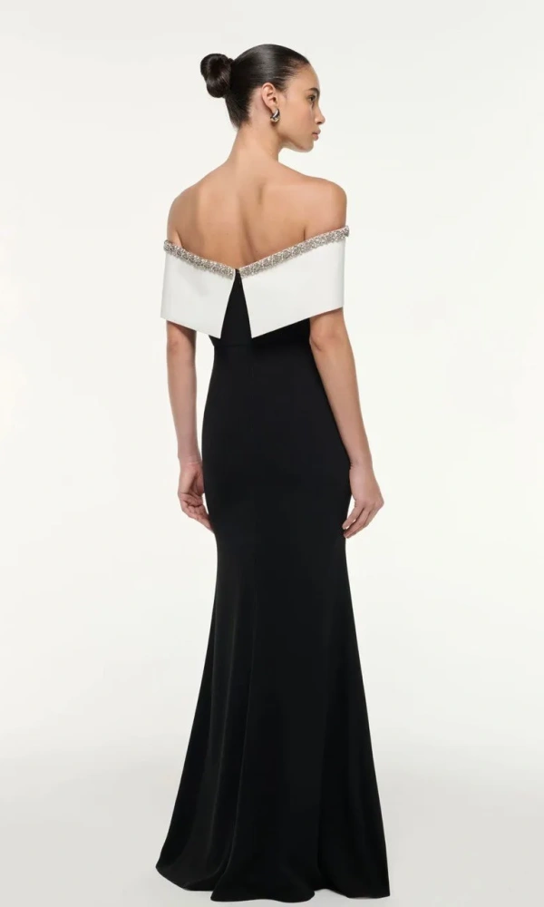 Платье вечернее с открытыми плечами (р-р 42-44)