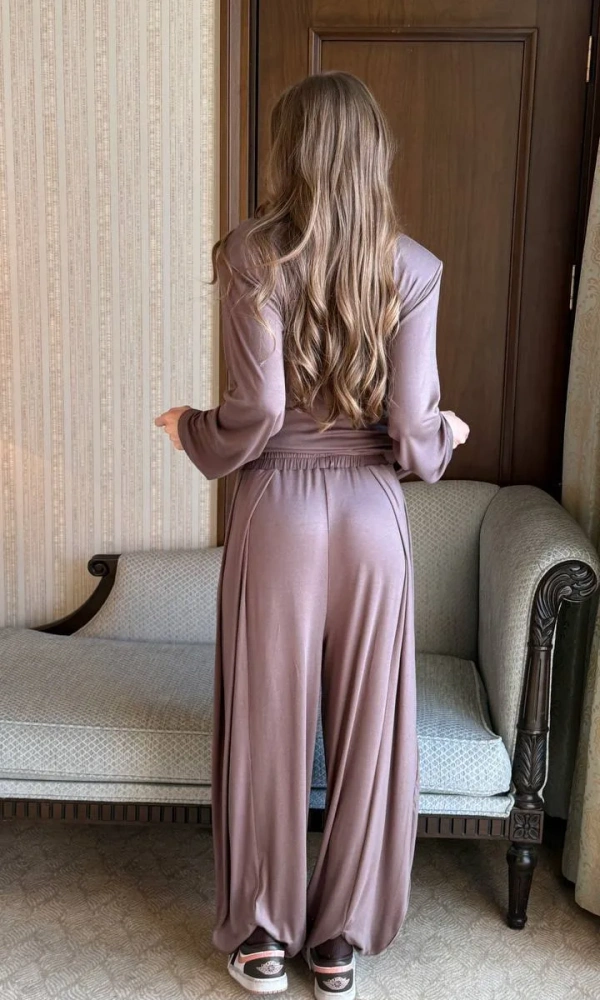 Костюм двойка с алладинами (р-р 42-44)