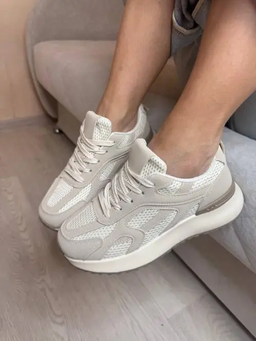 Кроссовки женские р-р 36-41