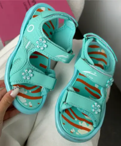 Сандалии детские резиновые на липучке (р-р 31-36)