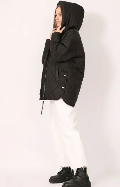 Куртка женская утепленная стеганая с капюшоном (р-р 42-48)