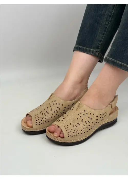 Босоножки с ремешком-липучкой женские (р-р 36-42)