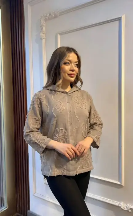 Жакет льняной с вышивкой женский (р-р 52-58)