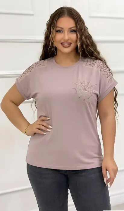 Футболка трикотажная со стразами женская (р-р 52-58)