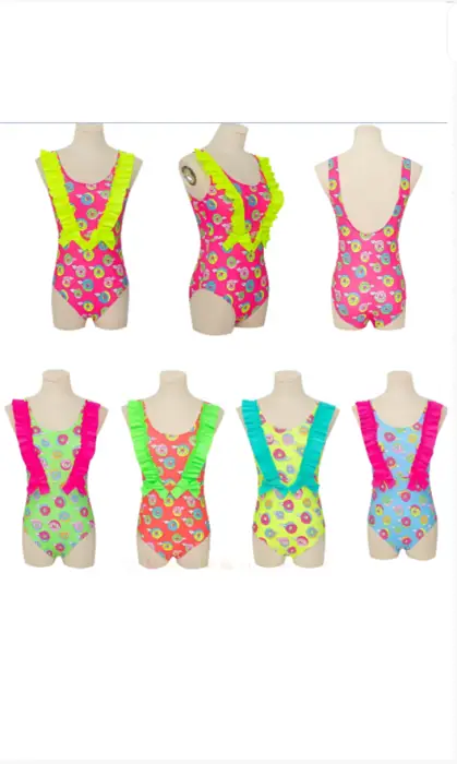 Купальник слитный с рюшами на девочку р-р 28-36