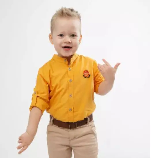 Костюм для мальчика рубашка+брюки р-р 6-9 лет