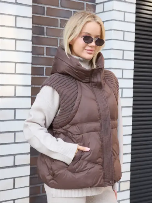 Жилет утепленный с капюшоном дутик стеганный р-р M L XL