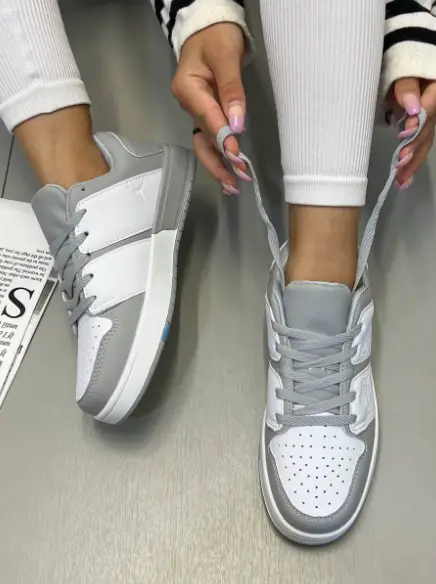 Кроссовки женские базовые (р-р 36-41)