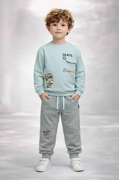 Костюм спортивный кофта и брюки для мальчика (р-р 4-6 лет)