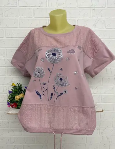 Женская футболка с кружевной вставкой большого размера (р-р 50-56)