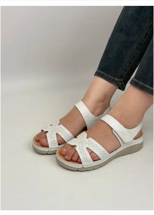 Сандалии летние с ремешком-липучкой женские (р-р 36-42)