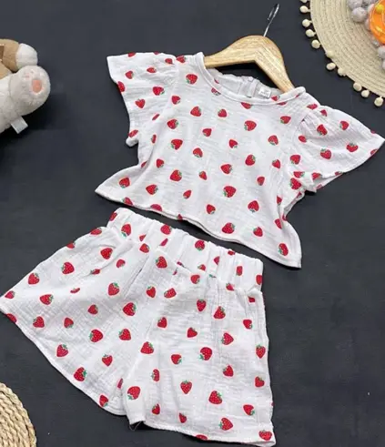 Детский костюм на девочку  из муслина летний с шортами (3-6 лет)