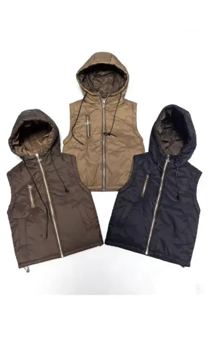 Жилетка с капюшоном для мальчика (р-р 8-13 лет)