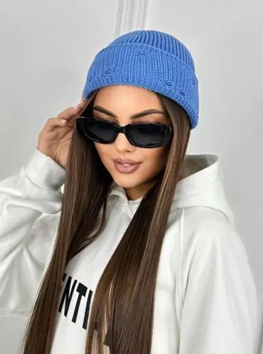 Женская демисезонная шапка бини