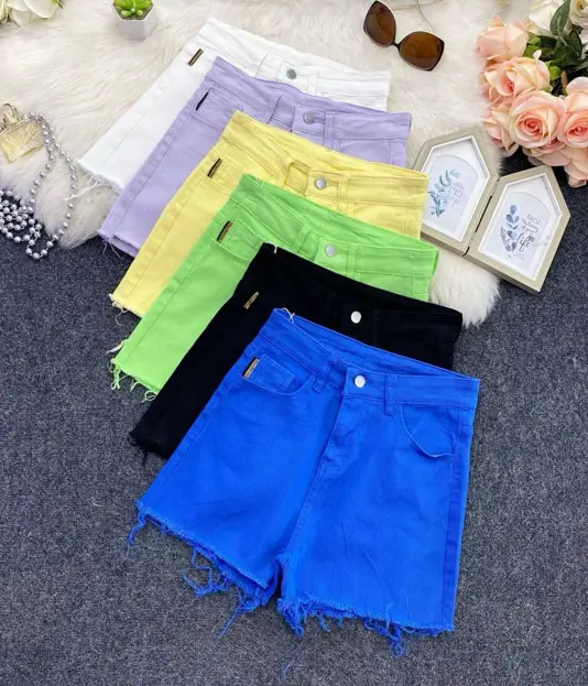 Женские шорты ,яркие (р-р 40-50)