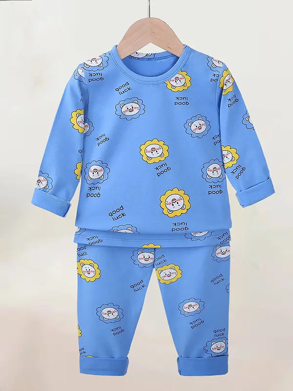 Пижама детская: джемпер и брюки. Принт, манжеты (2-8 лет)
