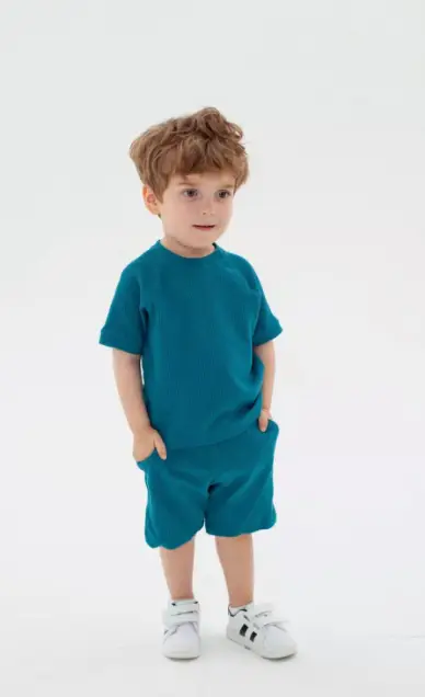 Костюм для мальчика с шортами и футболкой (р-р 86-98)
