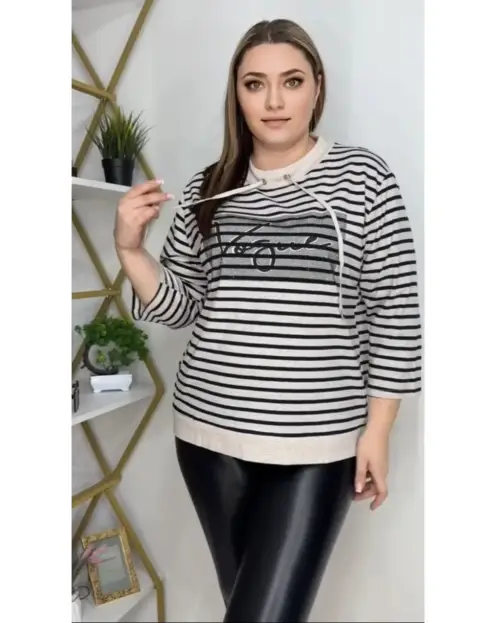 Джемпер трикотажный женский в полоску на шнурках (р-р 48-54)