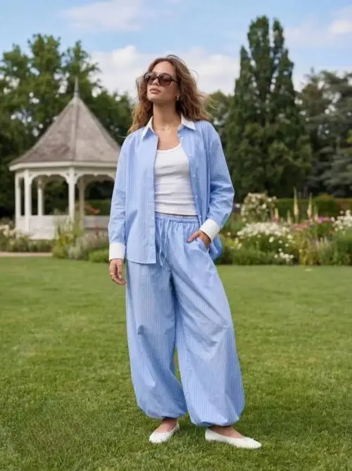 Костюм летний женский с брюками р-р 42-44