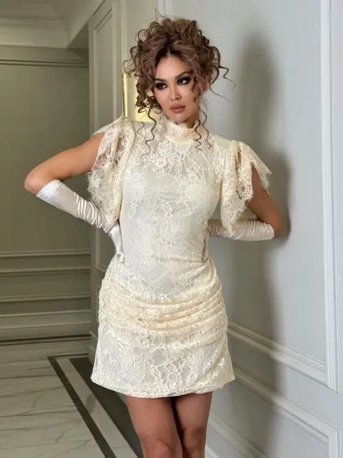 Платье нарядное кружевное женское р-р 42-44