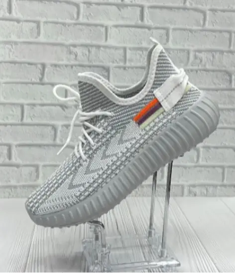 Кроссовки Изи-унисекс в расцветках (р-р 36-41)