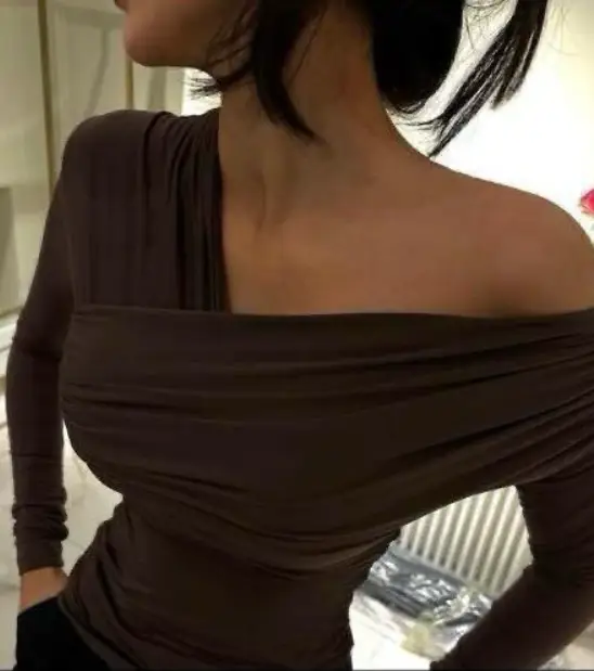 Женский лонгслив на одно плечо удлиненный в рубчик (р-р S/M)