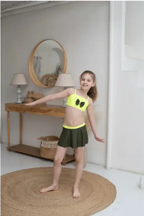 Купальник для девочки раздельный с юбкой р-р 28-36