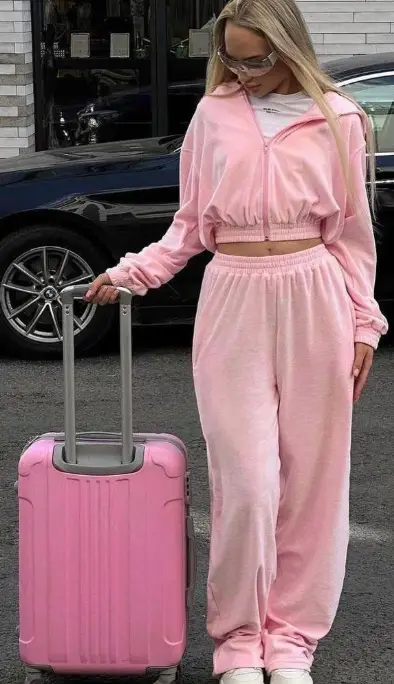 Женский спортивный велюровый костюм (р-р 42-44)