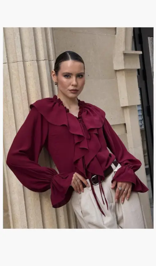 Блузка шёлковая с воланами женская (р-р 42-48)