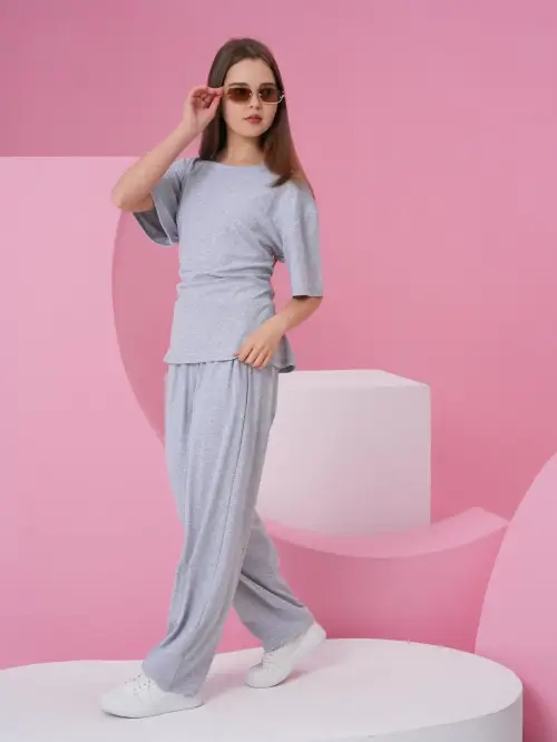 Костюм двойка футболка и брюки для девочки (р-р 36-44)