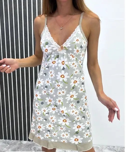 Сорочка на тонкой лямке с оборками , женский ( р-р 48-54)