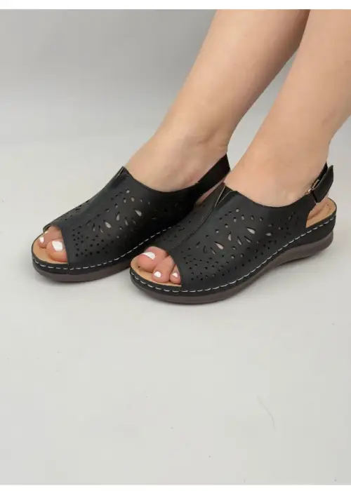 Босоножки с ремешком-липучкой женские (р-р 36-42)