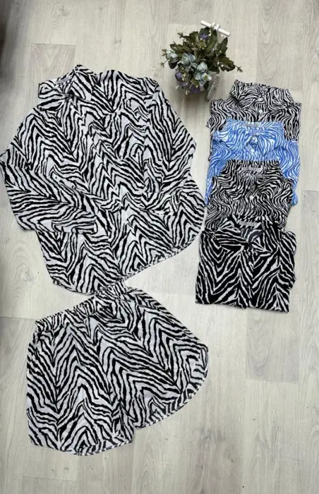 Женский костюм с шортами летний и рубашкой оверсайз, принт зебра ( р-р 42.44)