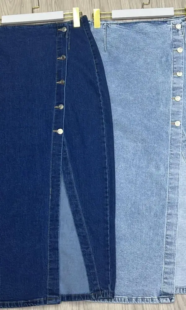 Юбка джинсовая , длина макси с пуговицами ( р-р 42-46)