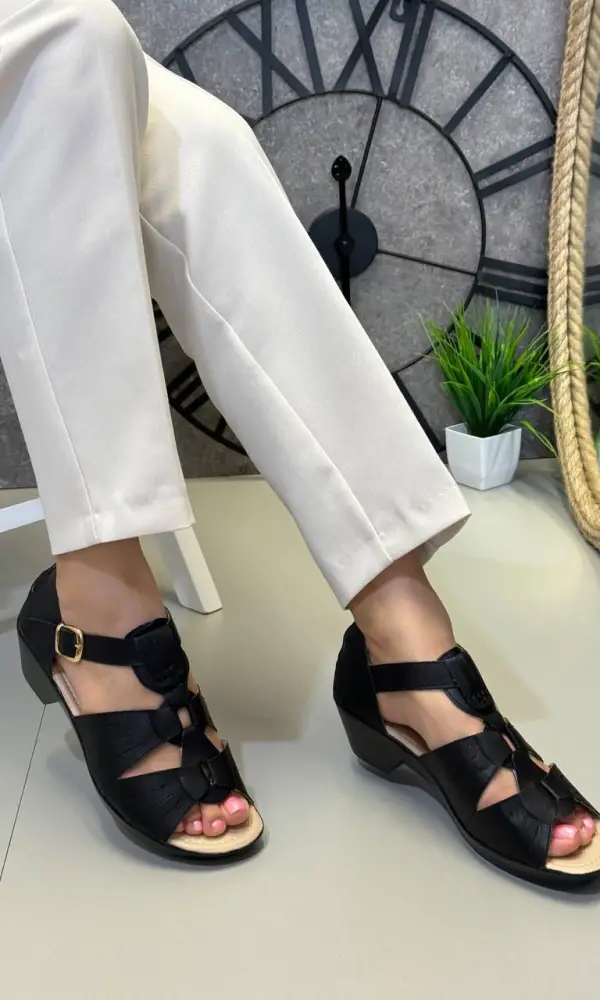 Танкетки женские экокожа на каблучке ( р-р 36-41)