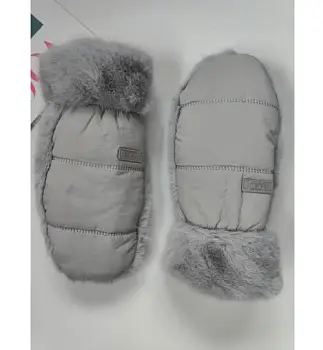 Варежки женские пушистые