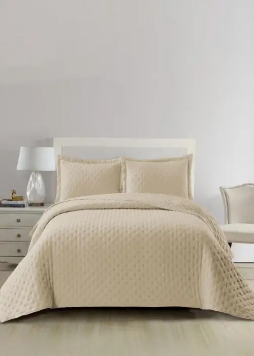 Покрывало стеганое 240х260 с наволочками 50*70