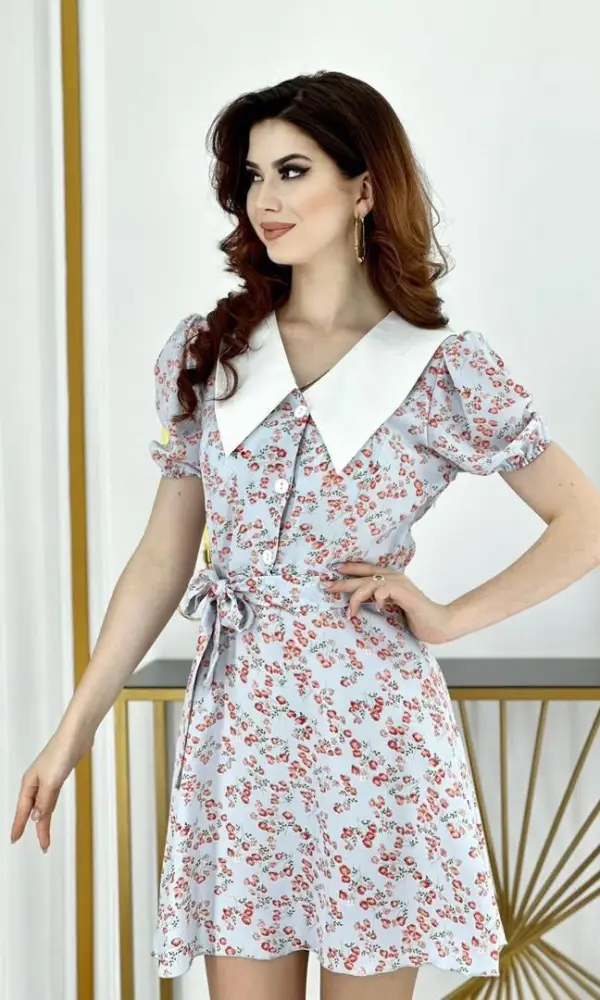 Летнее платье с белым воротничком цветочный принт ( р-р 42-48)